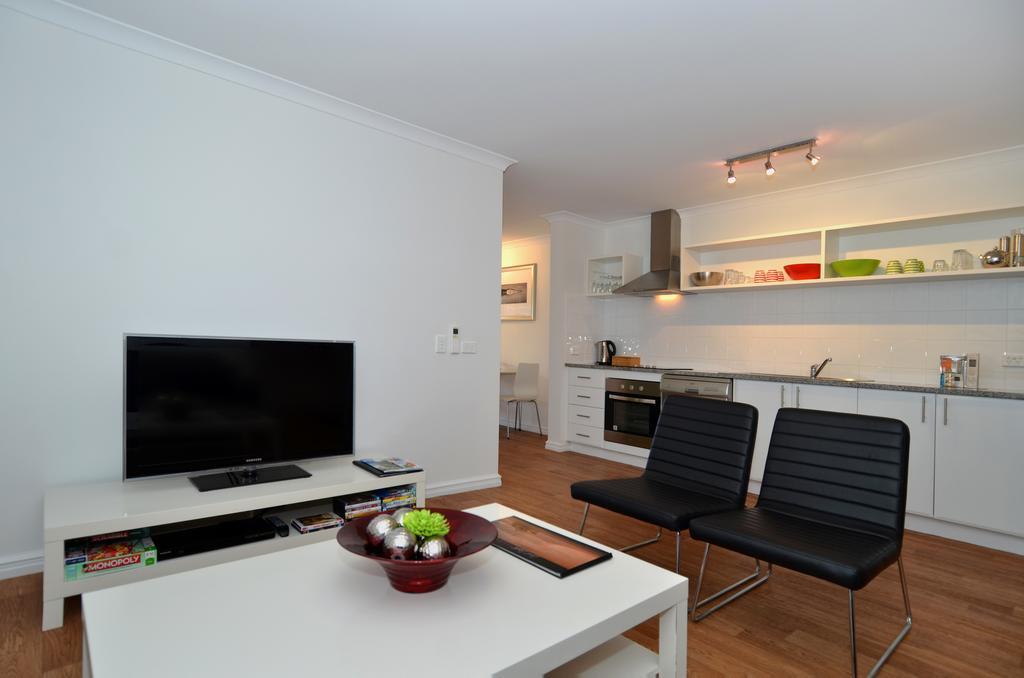 Albany Central Apartments Room photo